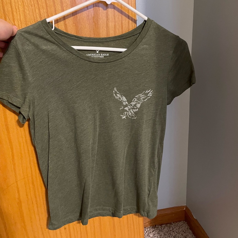 American Eagle Cropped Green T-Shirt